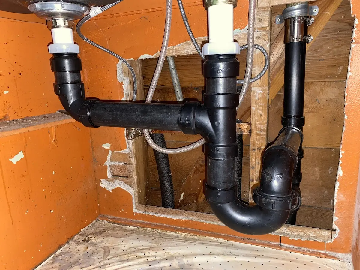 Professional Pipe Bursting equipment and tools on the job in Lincoln